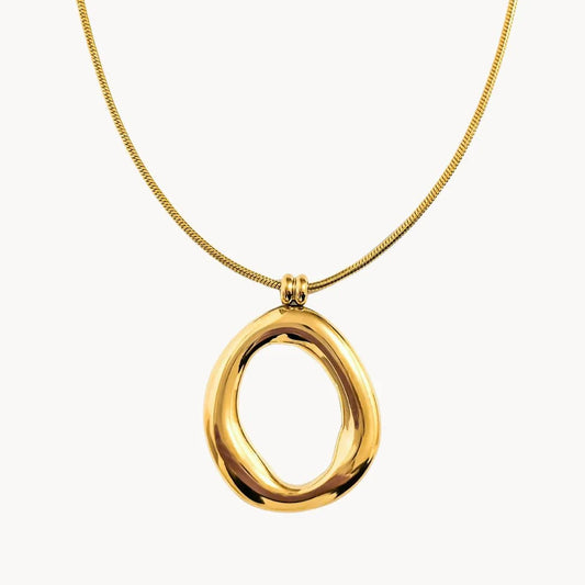 Noémie Pendant Necklace